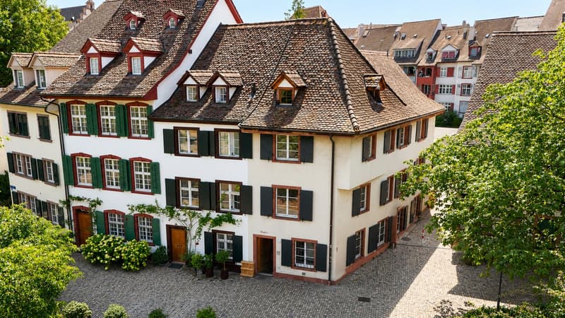 Einmalige Kaufgelegenheit am Petersplatz – historisches Stadthaus im Herzen von Basel (32)