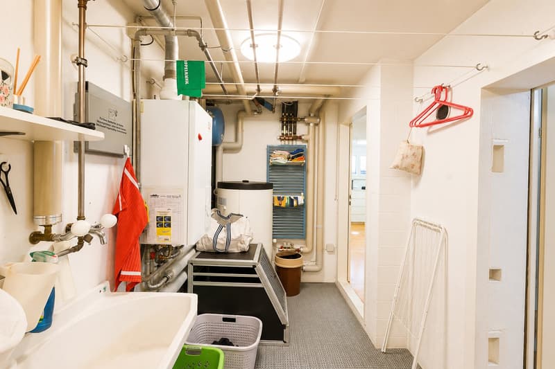 Grosszügiges 5.5-Zimmer-Eck-Einfamilienhaus mit Garten und viel Platz in Pratteln (17)