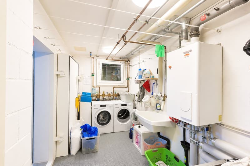 Grosszügiges 5.5-Zimmer-Eck-Einfamilienhaus mit Garten und viel Platz in Pratteln (18)