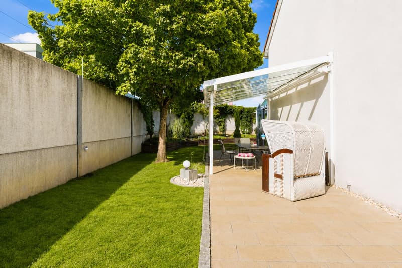 Grosszügiges 5.5-Zimmer-Eck-Einfamilienhaus mit Garten und viel Platz in Pratteln (23)