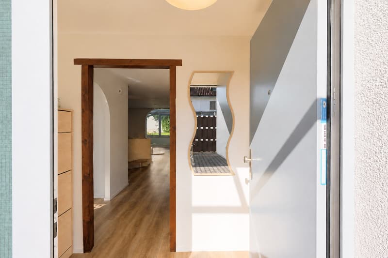 Grosszügiges 5.5-Zimmer-Eck-Einfamilienhaus mit Garten und viel Platz in Pratteln (14)