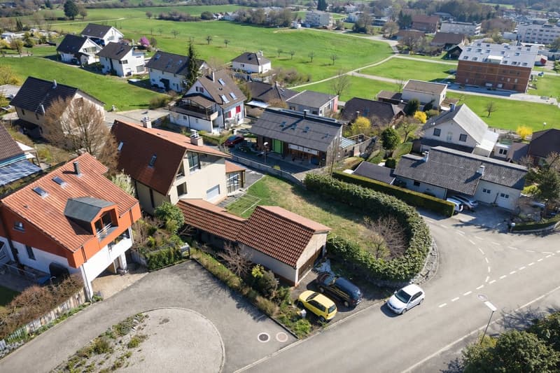 Charmantes Einfamilienhaus mit grosszügigem Grundstück und Entwicklungspotenzial in Ormalingen (1)