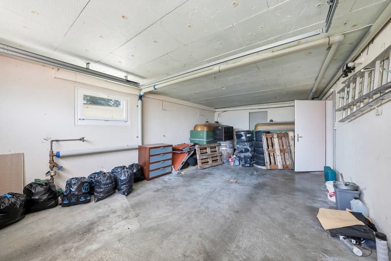 Maison individuelle de 7.5 pièces à Echallens (15)