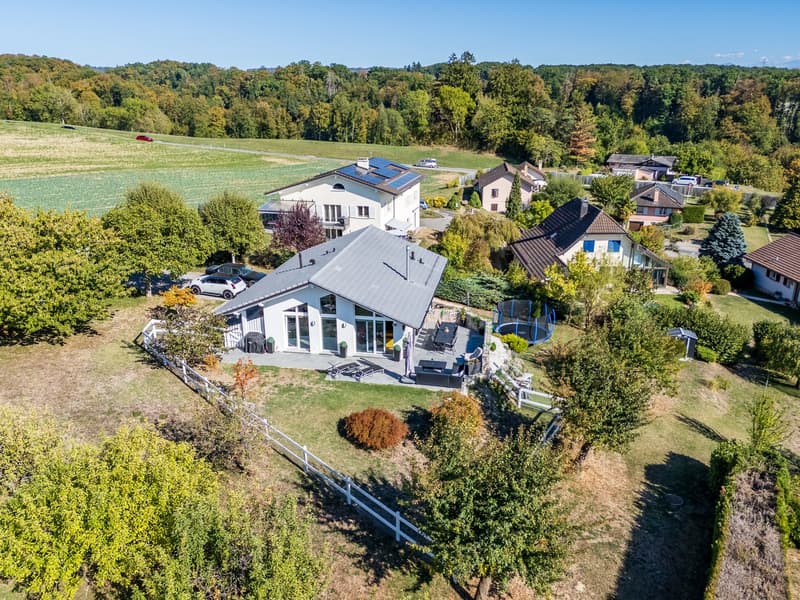 Villa individuelle avec vue sur le lac (1)