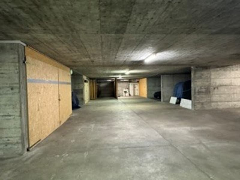 Einstellplatz (2)
