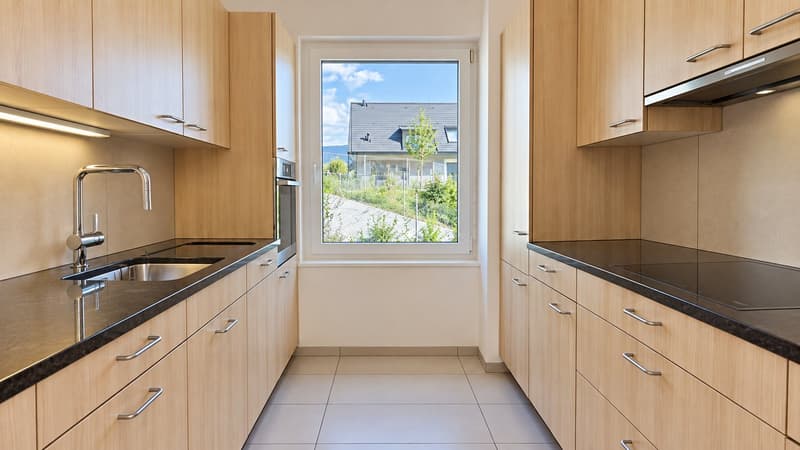 Modern 5-Room Bifamiliar House with Stunning Lake and Mountain Views in Corseaux (11)