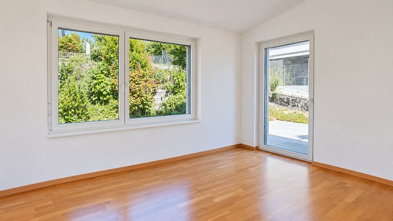 Modern 5-Room Bifamiliar House with Stunning Lake and Mountain Views in Corseaux (8)