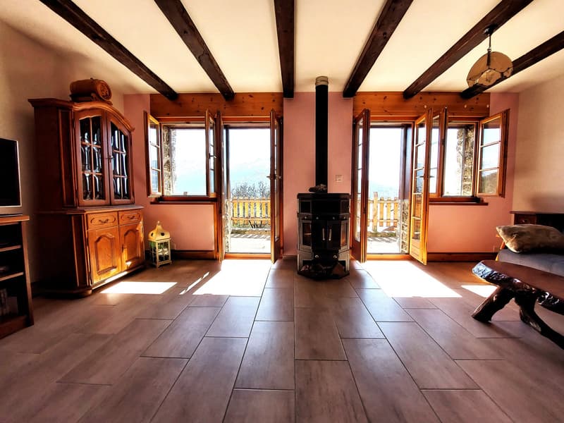 5-room chalet in Vernamiège with authentic charm and panoramic views (4)