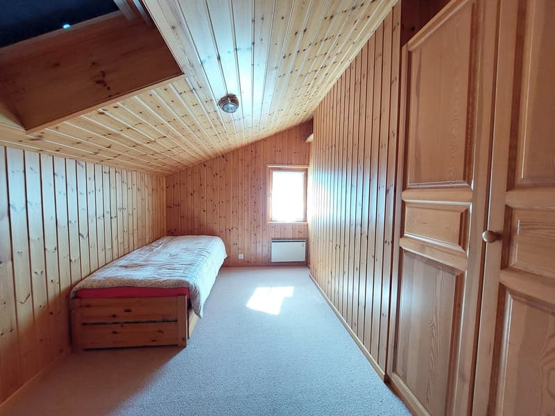 5-room chalet in Vernamiège with authentic charm and panoramic views (13)