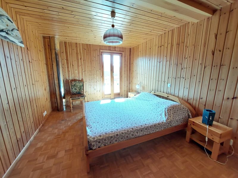 5-room chalet in Vernamiège with authentic charm and panoramic views (10)