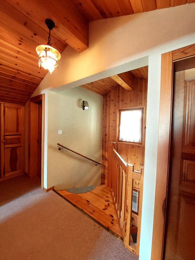5-room chalet in Vernamiège with authentic charm and panoramic views (9)