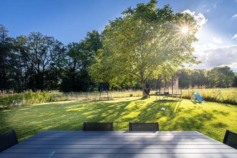 Une maison ouverte sur la nature, à l’abri des regards (2)