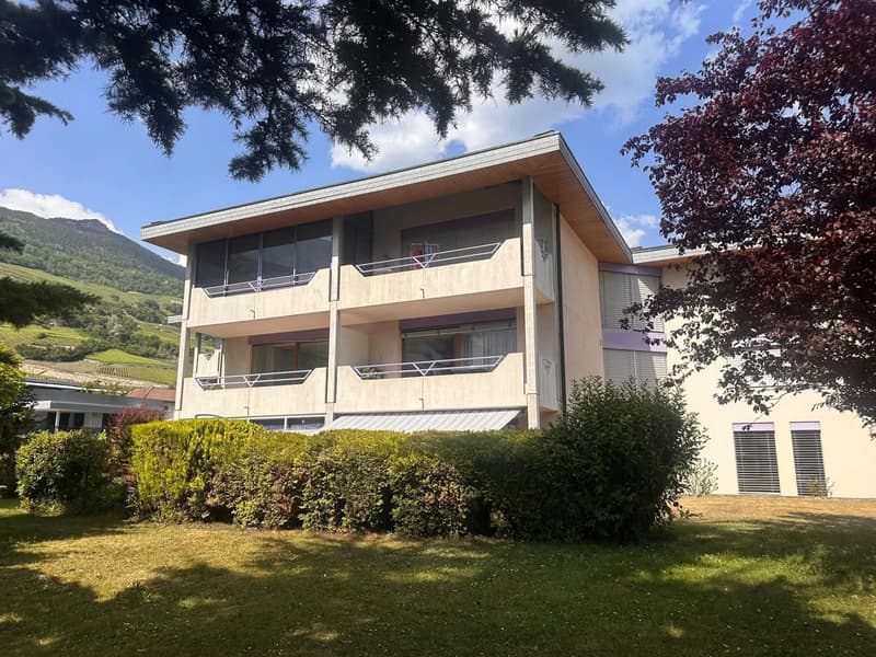 Vétroz - Large 2.5-room apartment to renovate - South-West balcony - Quiet location (1)