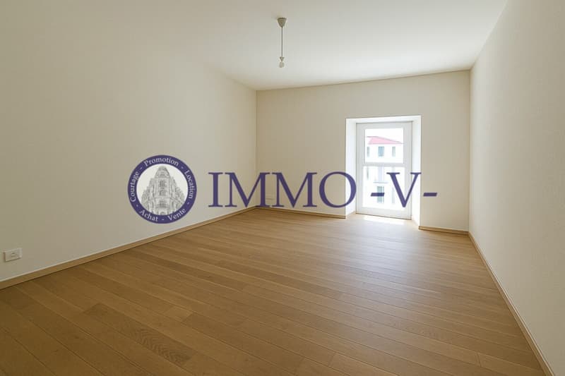 Renovated in the heart of Collombey (5)