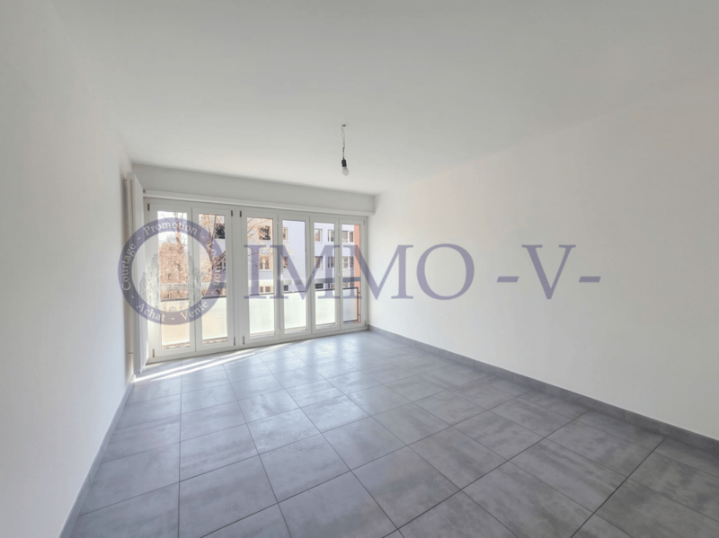 Appartamento di 3.5 locali a La Chaux-de-Fonds (2)