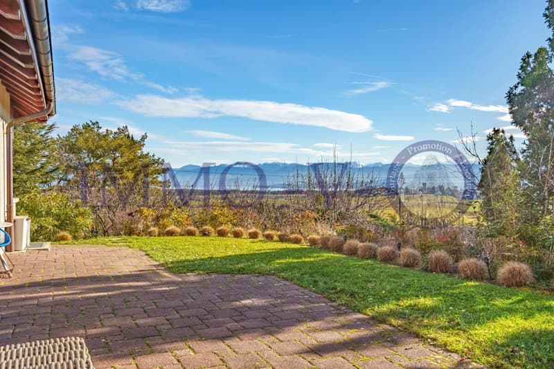 EXCLUSIVE WITH INDOOR POOL AND LARGE PLOT (14)