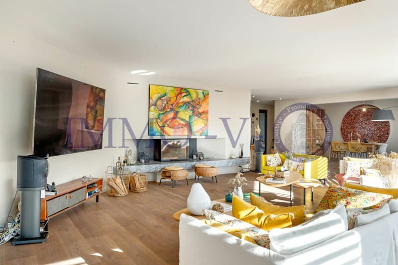 EXCLUSIVE WITH INDOOR POOL AND LARGE PLOT (4)