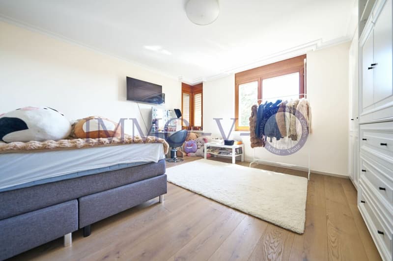 EXCLUSIVE WITH INDOOR POOL AND LARGE PLOT (11)