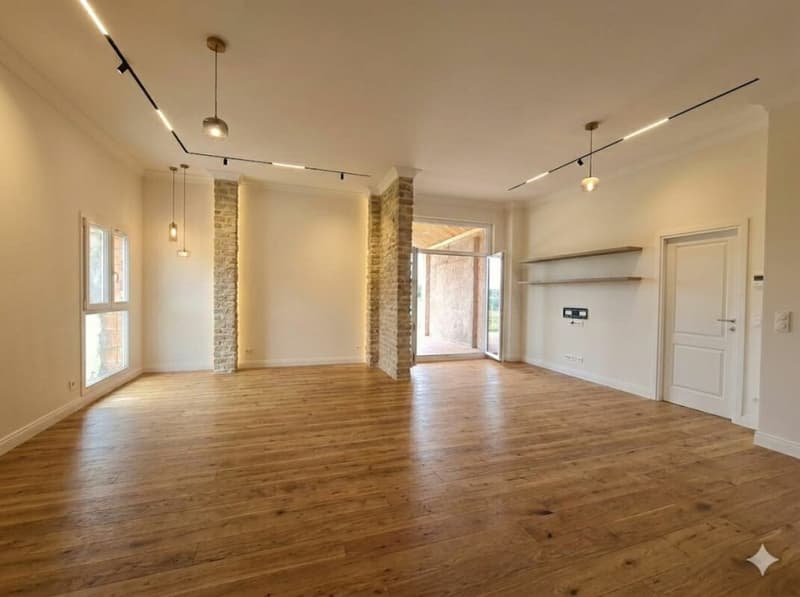 The Renovated Charm - 5 Unique PPE Apartments, Finishes to Choose! (1)