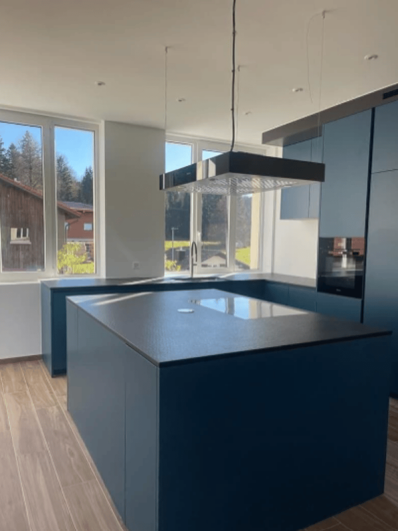 Loft Lumineux de 177m² : Vivez dans un Cadre Historique avec Vue Dégagée (3)