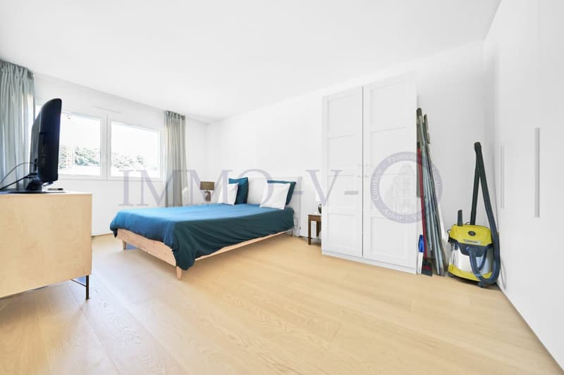 Contemporary high-standard apartment with large balcony (5)