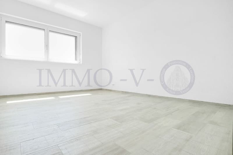 LUXURY ATTIC APARTMENT WITH LARGE TERRACE OF 117M2 (8)