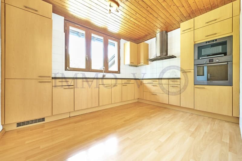 Spacious Villa with Large Idyllic Garden (6)