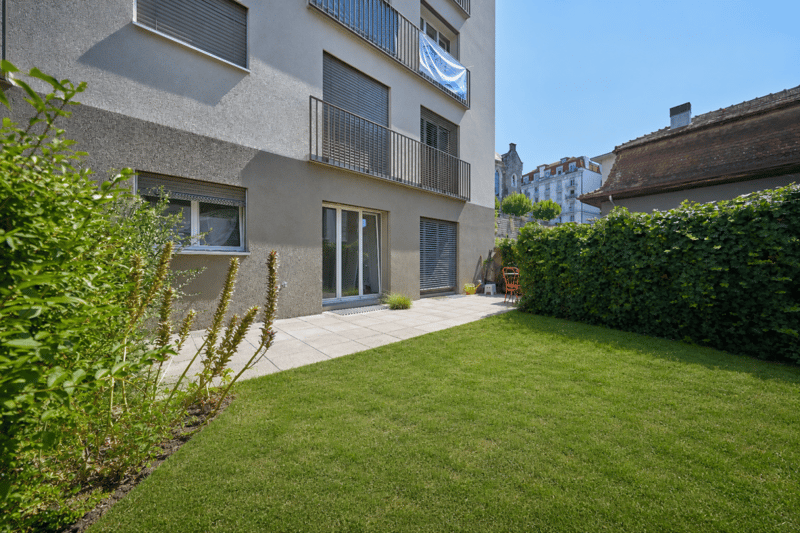 RENOVE ET MEUBLE AVEC TERRASSE - EMPLACEMENT IDEAL (1)