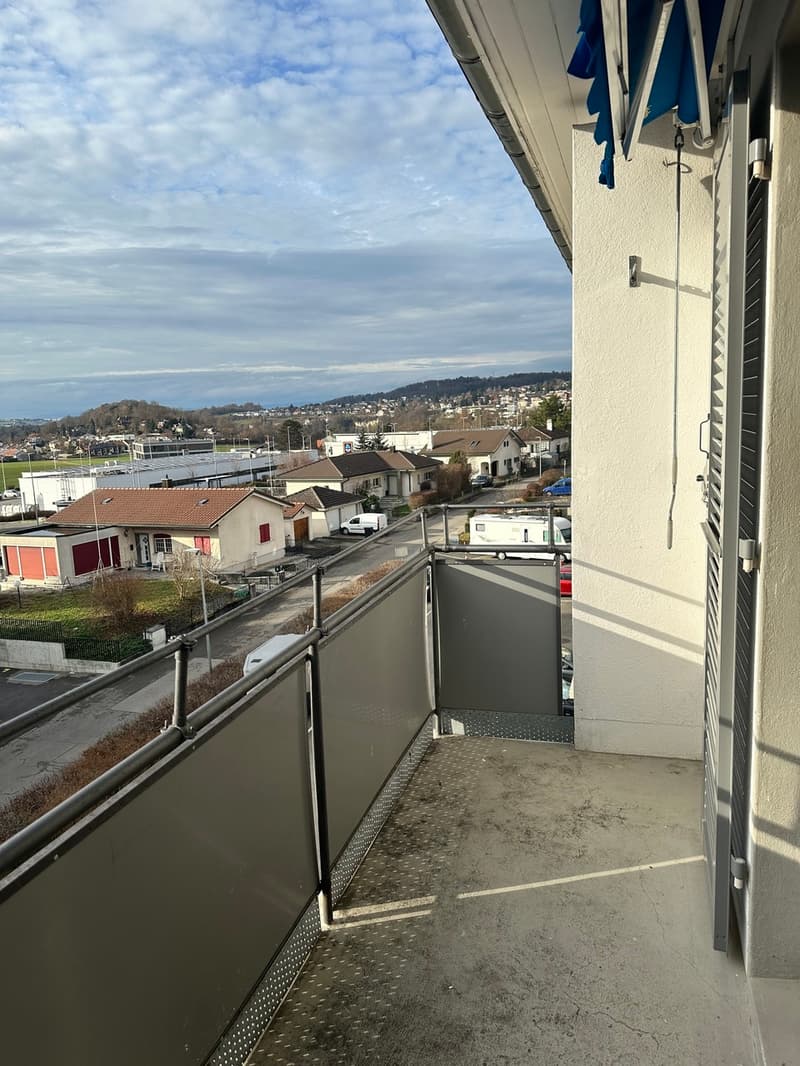 In the center of Marly, 4.5 rooms, 96.5 m2, outdoor parking space (2)
