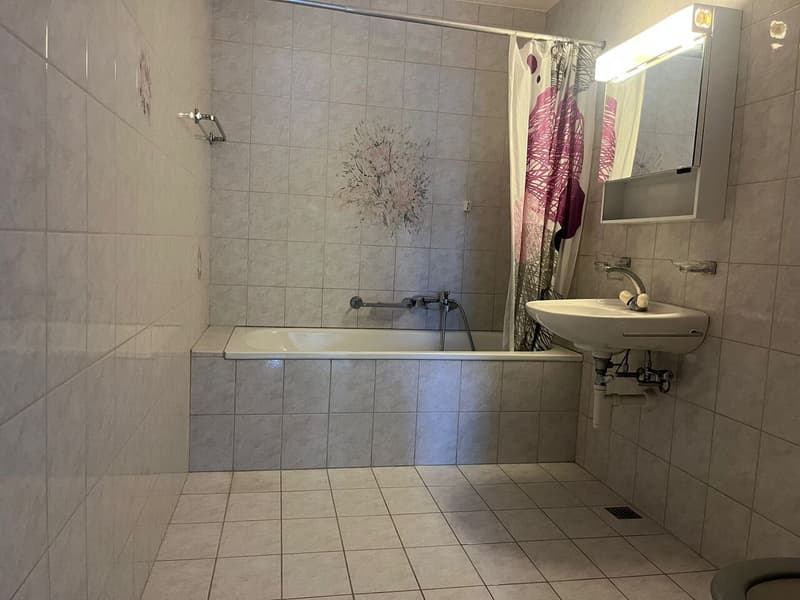 COURTEPIN 2,5 PCES DE 61,4M², BALCON COUVERT, PARKING SOUTERRAIN, CAVE (6)