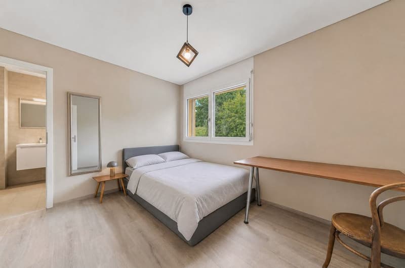 Villa familiale récente avec piscine chauffée et vue dégagée (12)
