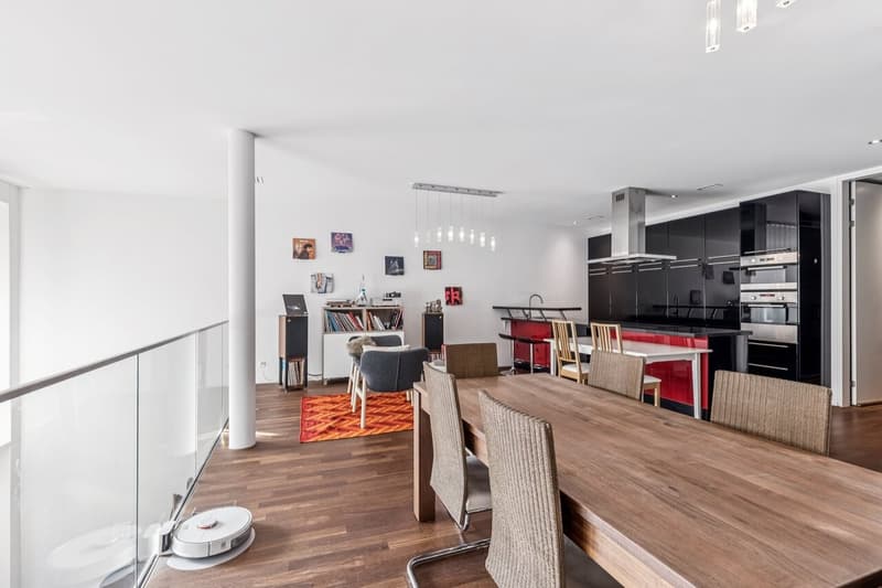 Maisonette-Wohnung mit grosszügigem Wohnatelier (1)