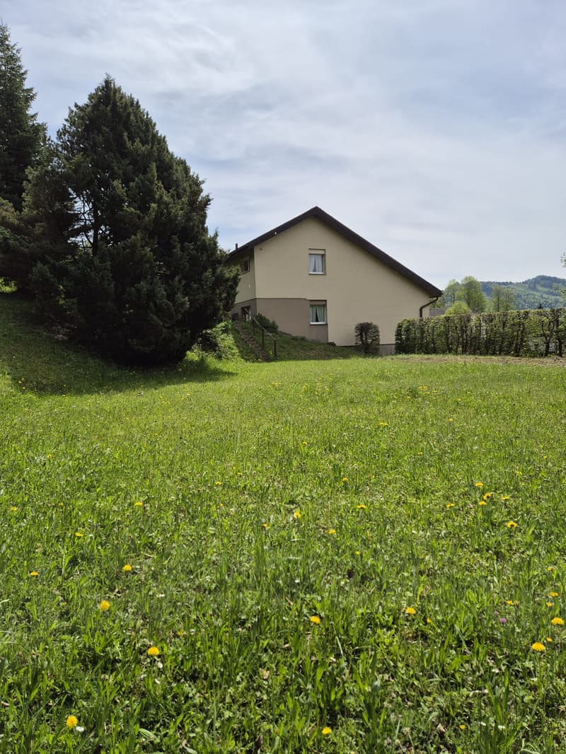 Charming 5.5-room single-family house with spacious garden in Lichtensteig (3)