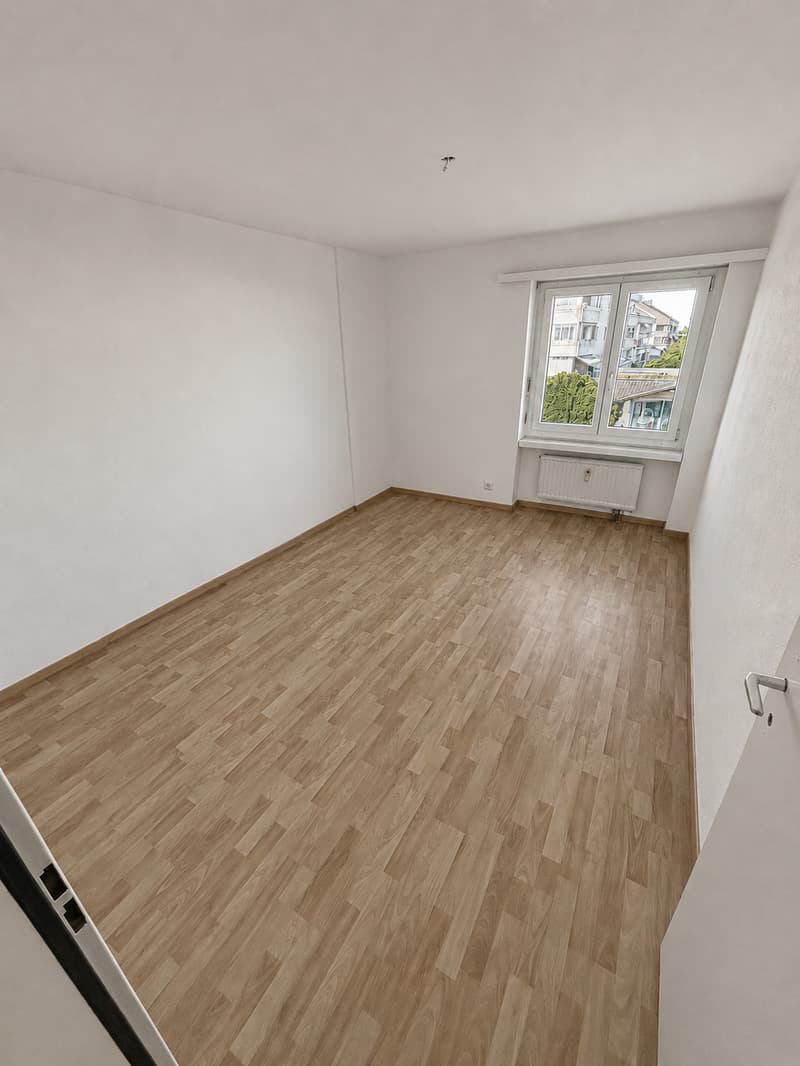 Ihr neues Zuhause - grosszügige Wohnung! (8)