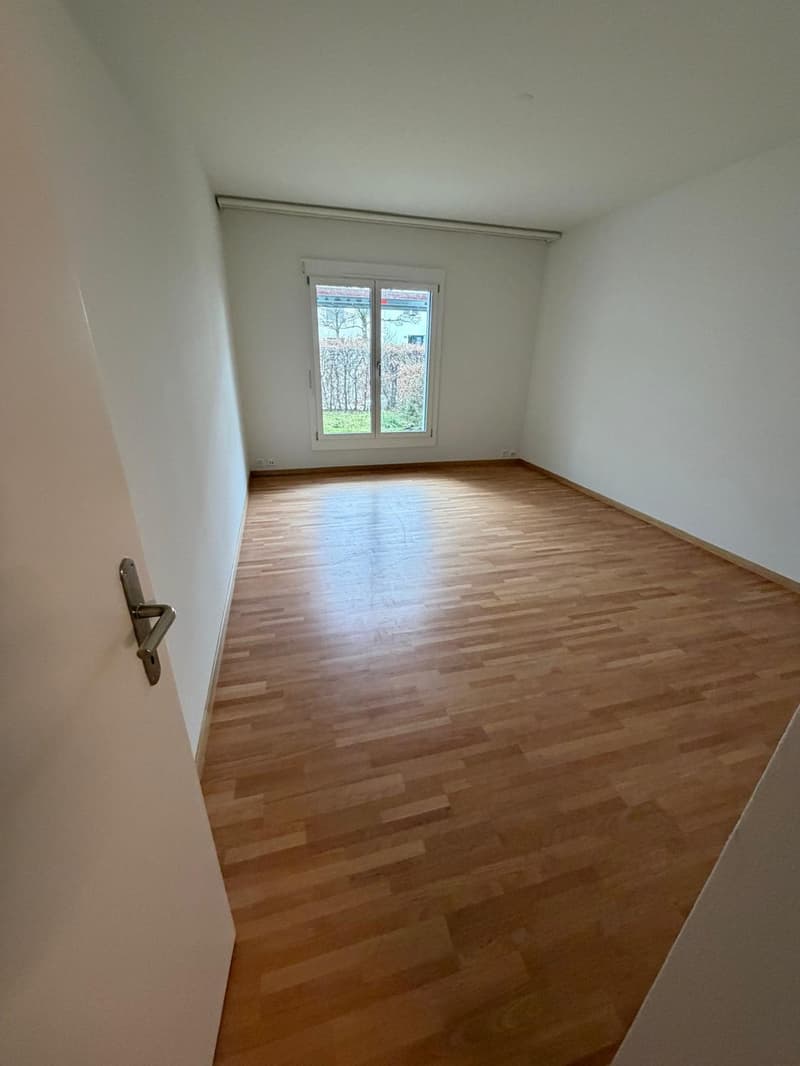 Charming 2.5 room garden apartment (4)