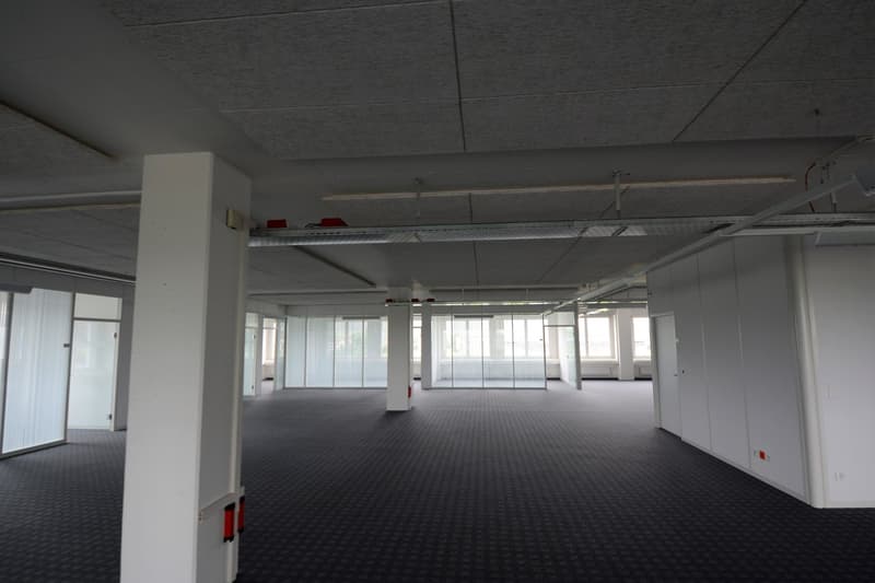 Airport Business Center, 1400 m2 hochwertig ausgebaute Bürofläche (2)