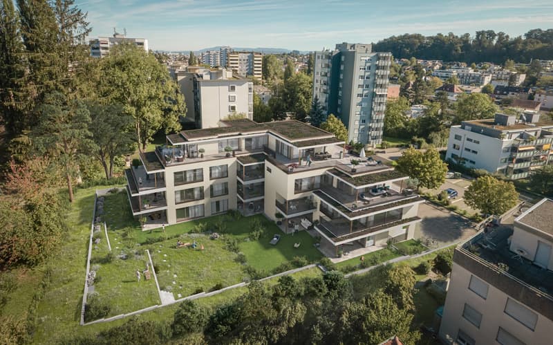 Attraktives Wohnen im 2. OG auf 150 m2 Wohnfläche mit 2 Balkonen (1)