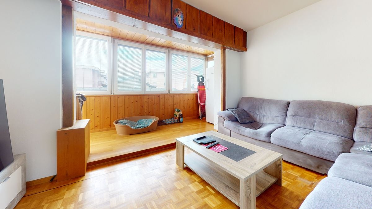 xsuekqhkoi__lumineux-appartement-de-120-m2-avec-loggia-et-balcon-living-room_1_.jpg