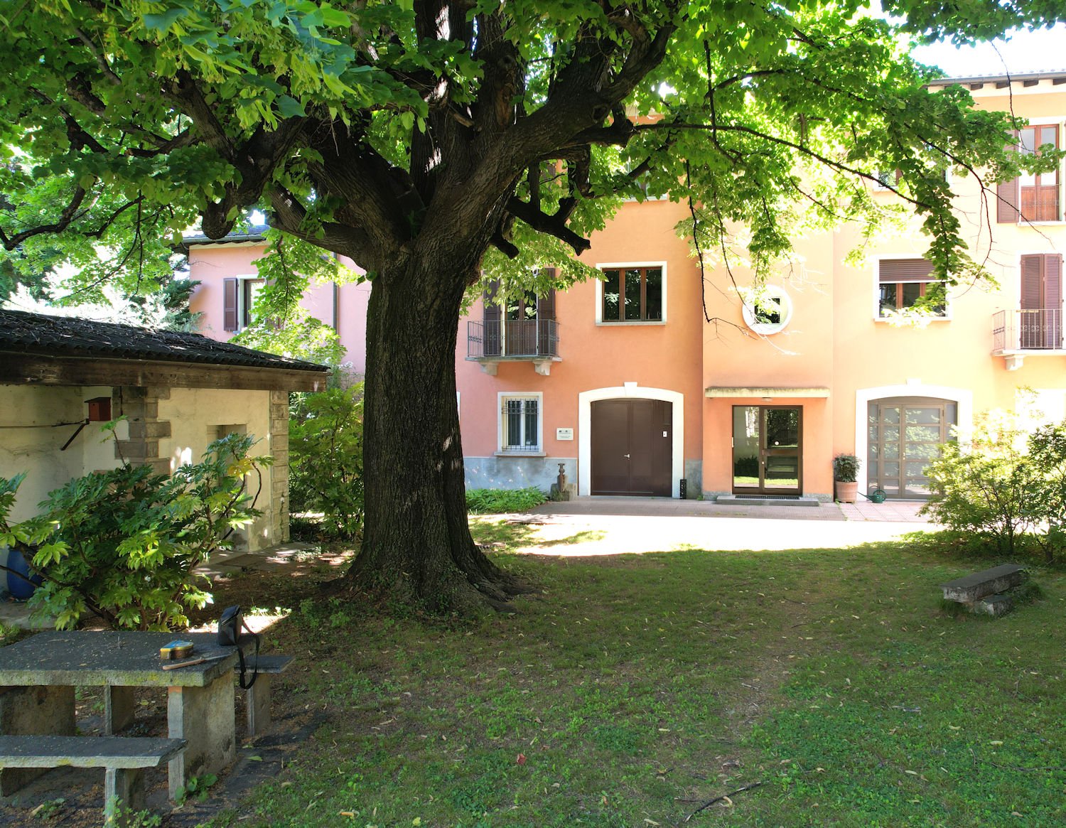 Bild Spazioso appartamento in zona comoda e strategica