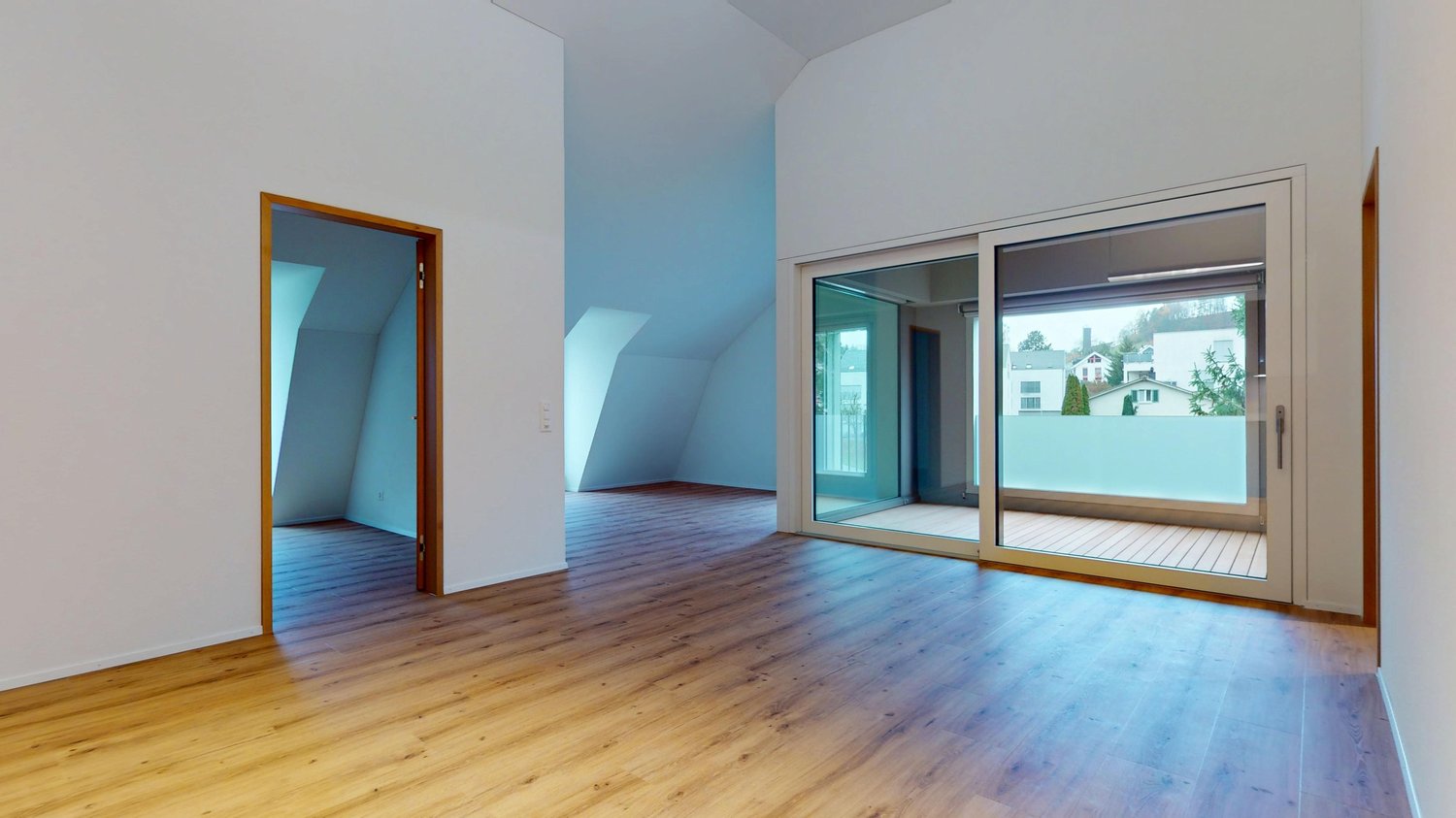 empty room, wooden floor, sliding doors, balcony, windows