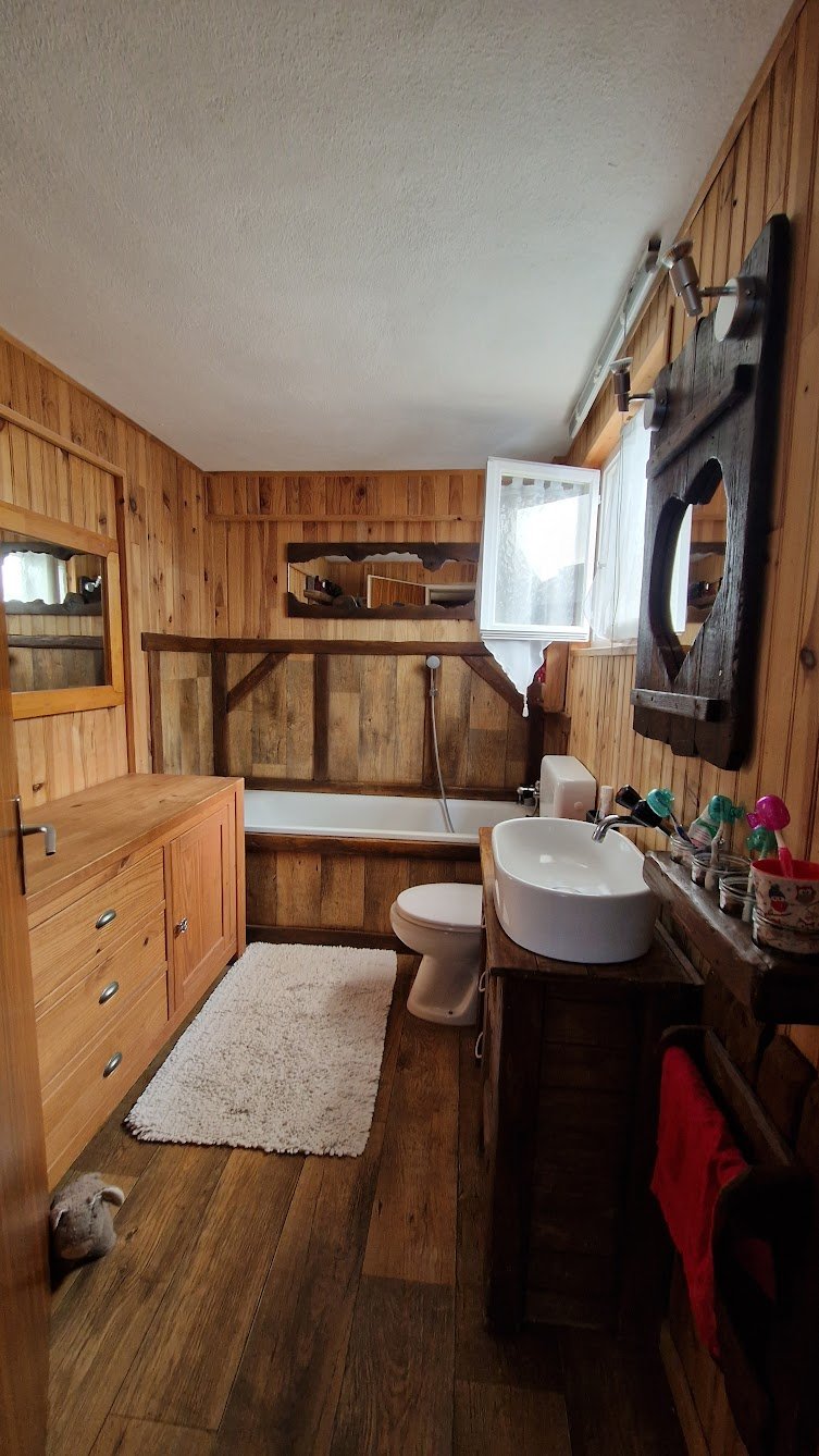 Immobilie in Perrefitte - Charming 7.5-room family house in Perrefitte - Bild 12