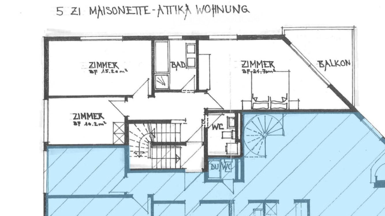 Floor plan of a 5-room maisonette-attika apartment with rooms, bathrooms, and a balcony.