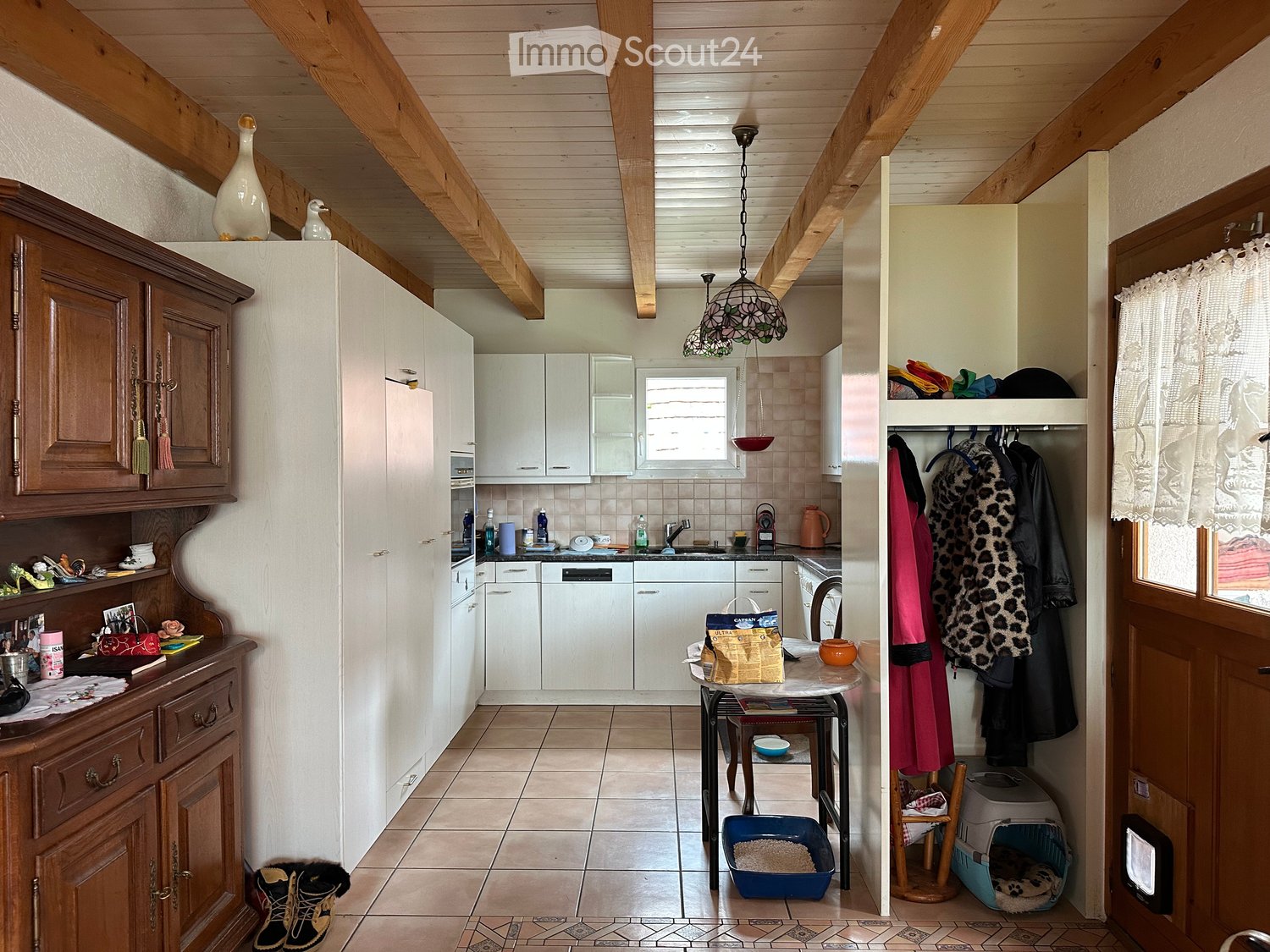 Immobilie in Galmiz - Single-familyhousewithrentedoutbuildingnearMurten - Bild 3