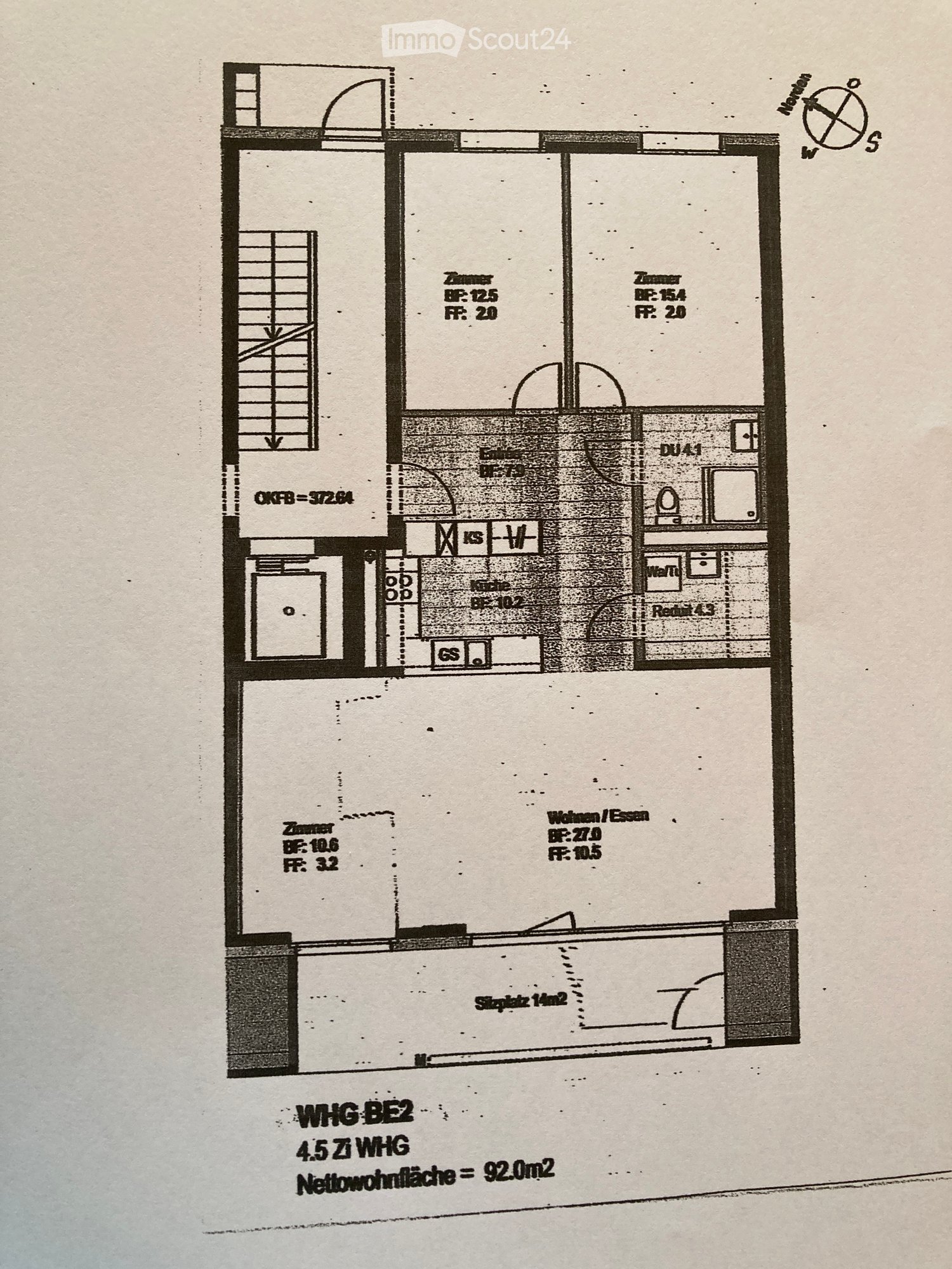 Floor plan of a 4.5-room apartment with labeled rooms including living/dining area, kitchen, bedrooms, and a hallway.