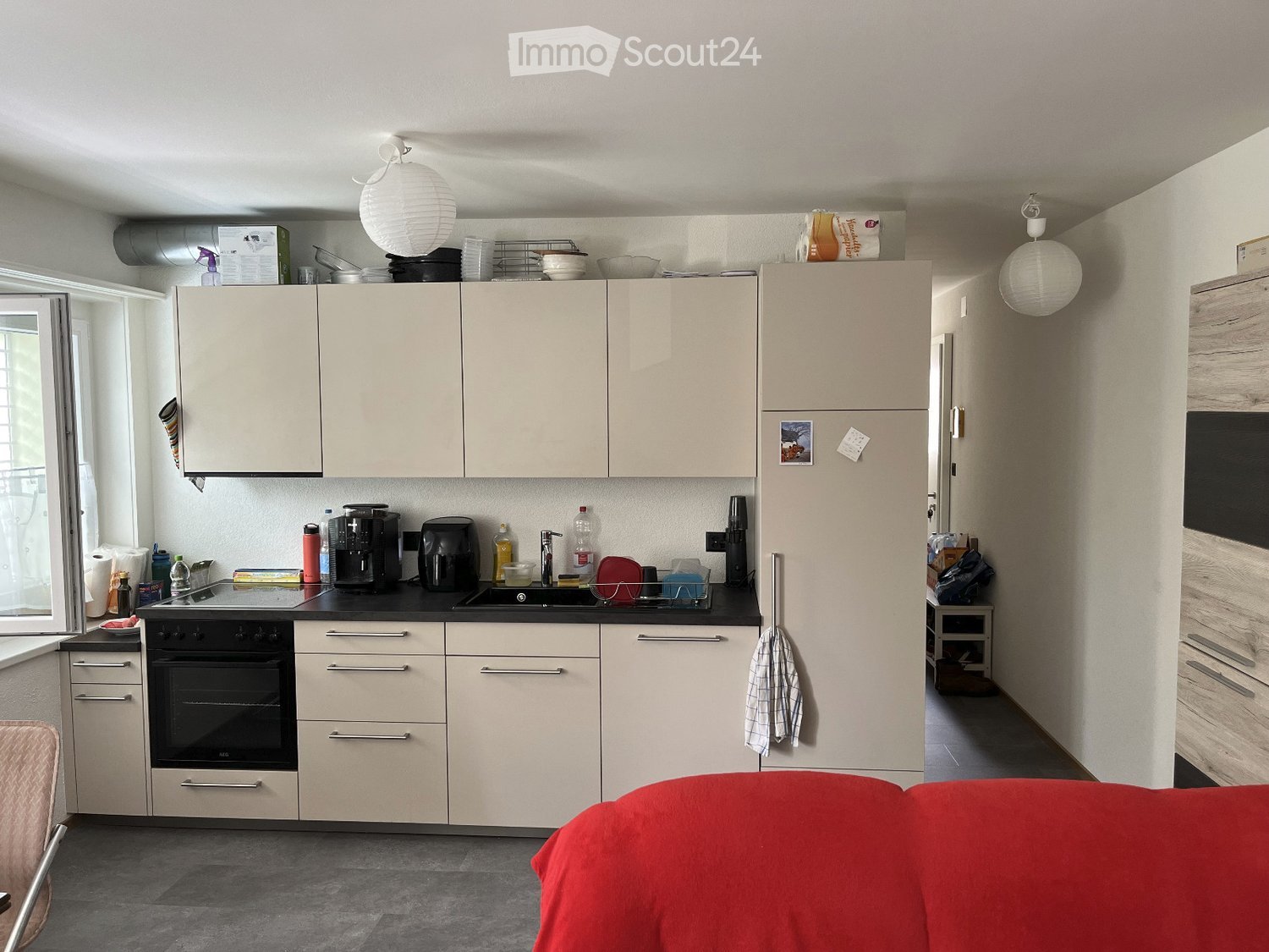 {"type": "Kitchen", "objects": ["refrigerator", "oven", "coffee maker", "sink", "cabinets", "faucet", "oven mitt", "oven", "oven", "oven", "oven", "oven", "oven", "oven", "oven", "oven", "oven", "oven", "oven", "oven", "oven", "oven", "oven", "oven", "ove